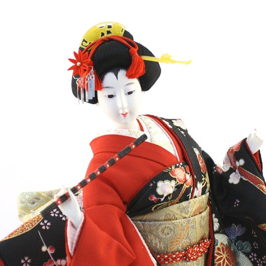Hatsune – Japán baba selyemkimonóban