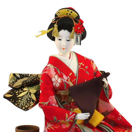 Nodate – Japán baba selyemkimonóban